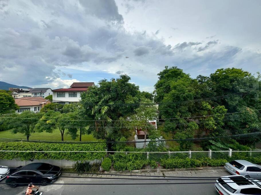 2 Room Apartment In The Old Town Chiang Mai Exterior photo